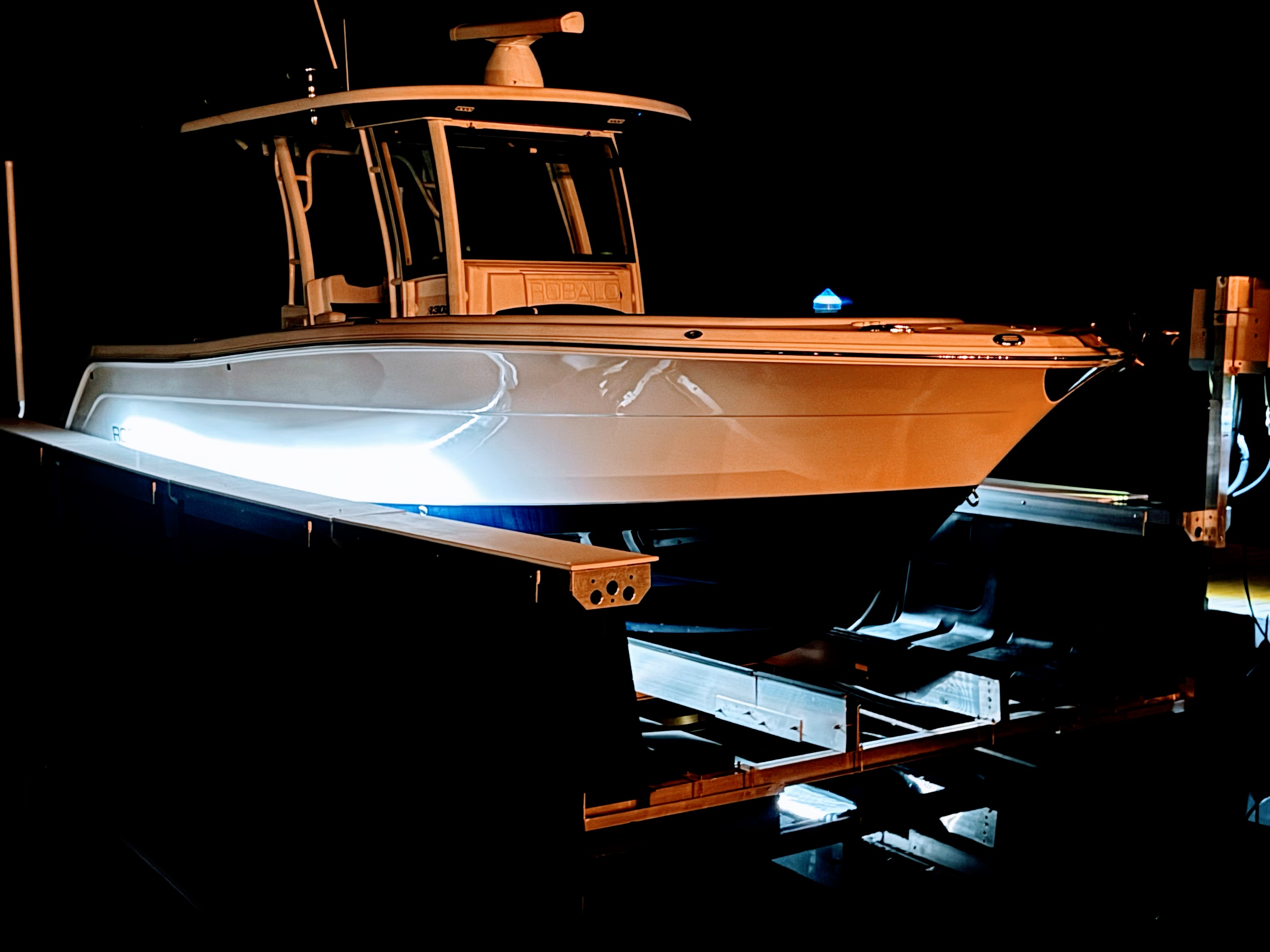 TideRider lift in use at a marina